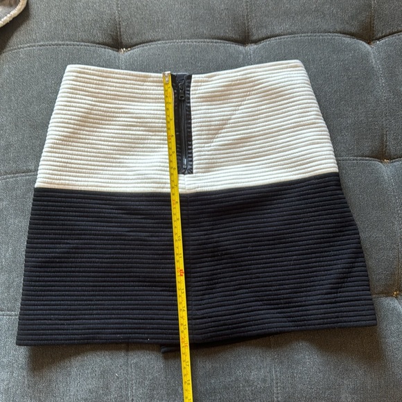 Alice + Olivia Lennon Quilted Lamb Leather Trim Crossover Asymmetrical Skirt 6 - Picture 13 of 13